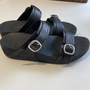 Fit Flop Lulu Leather slides Size 8 / 39